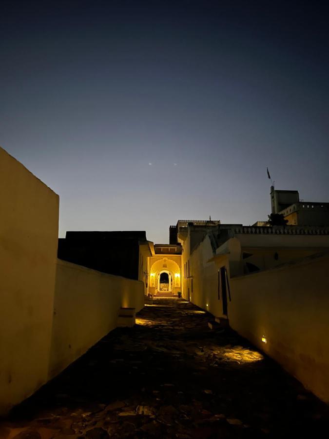 Fort Barli - A 16Th Century Castle Exterior foto